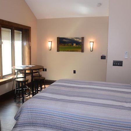 The Fields Of Eden Inn Bagian luar foto
